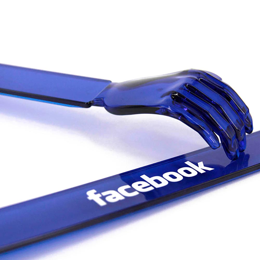 Back Scratcher with Shoe Horn